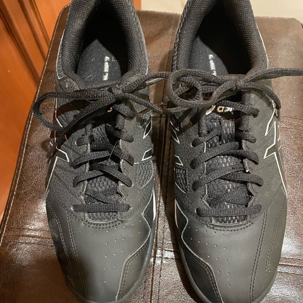 New ASICS Women's Gel Lethal MP 7 Field Hockey Shoe Black and Silver